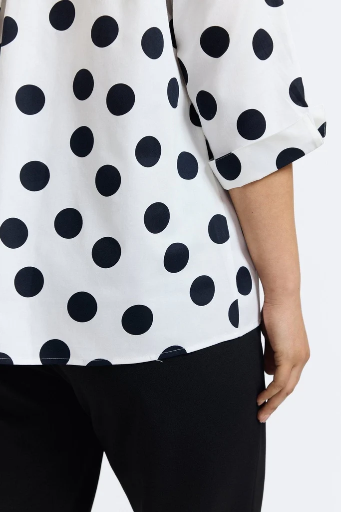 Agnes Plus Polka Dot 3/4 Sleeve Popover Shirt - Image 7