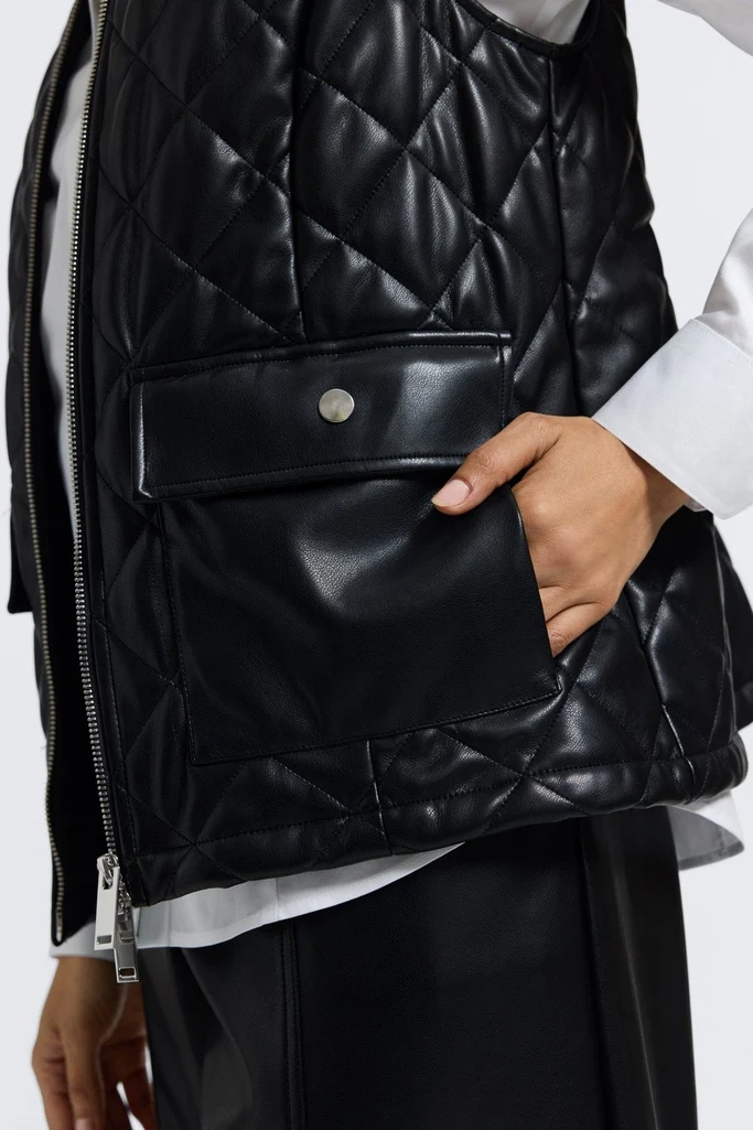 Billie Vegan Leather Quilted Vest - Image 3
