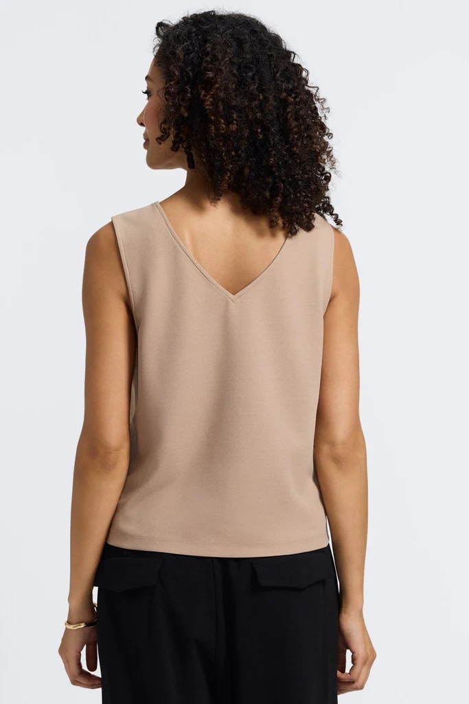 Callie Knit Crepe Reversible Sleeveless Tank - Image 12