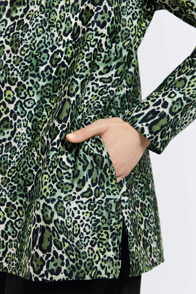 Carolina Green Leopard Long Sleeve Shirt Jacket - Image 5