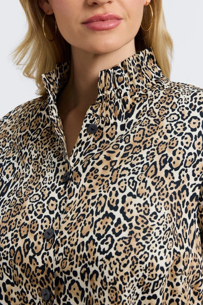 Carolina Plus Playful Animal Long Sleeve Shirt Jacket - Image 4