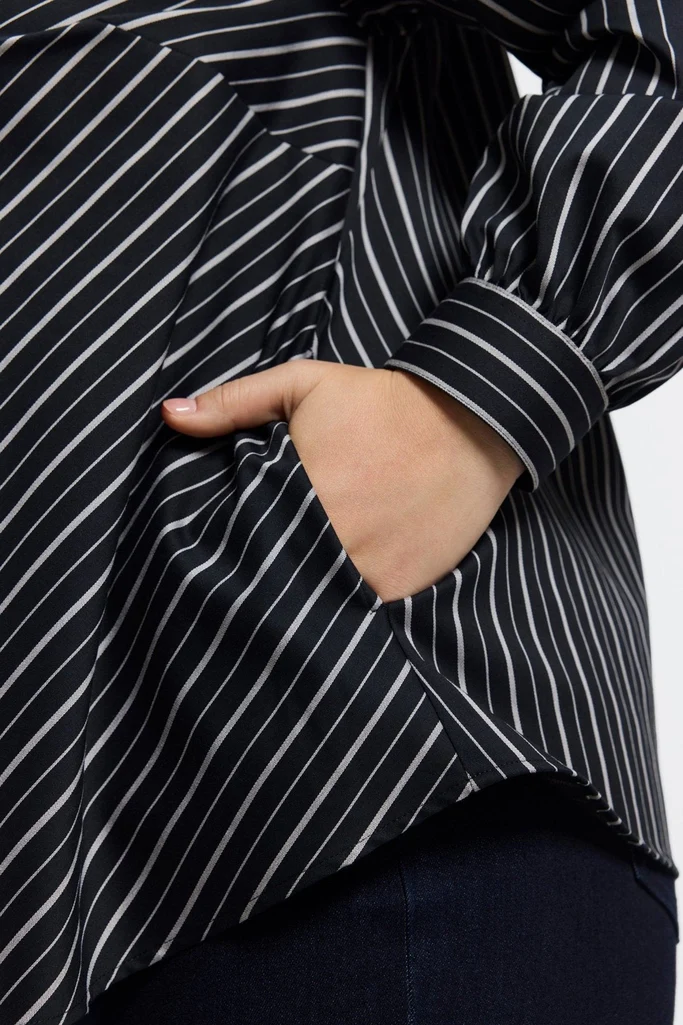 Daphne Plus Classic Wide Stripe Long Sleeve Popover Shirt - Image 3
