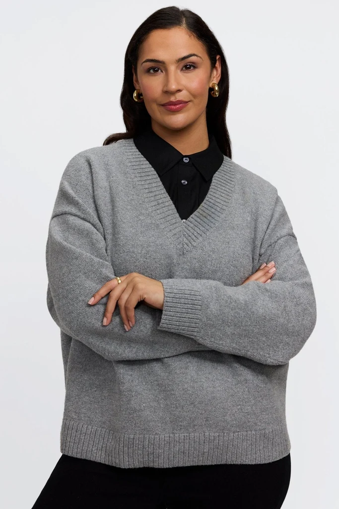Dina Plus Knit-Woven Sleeveless Shirt - Image 10