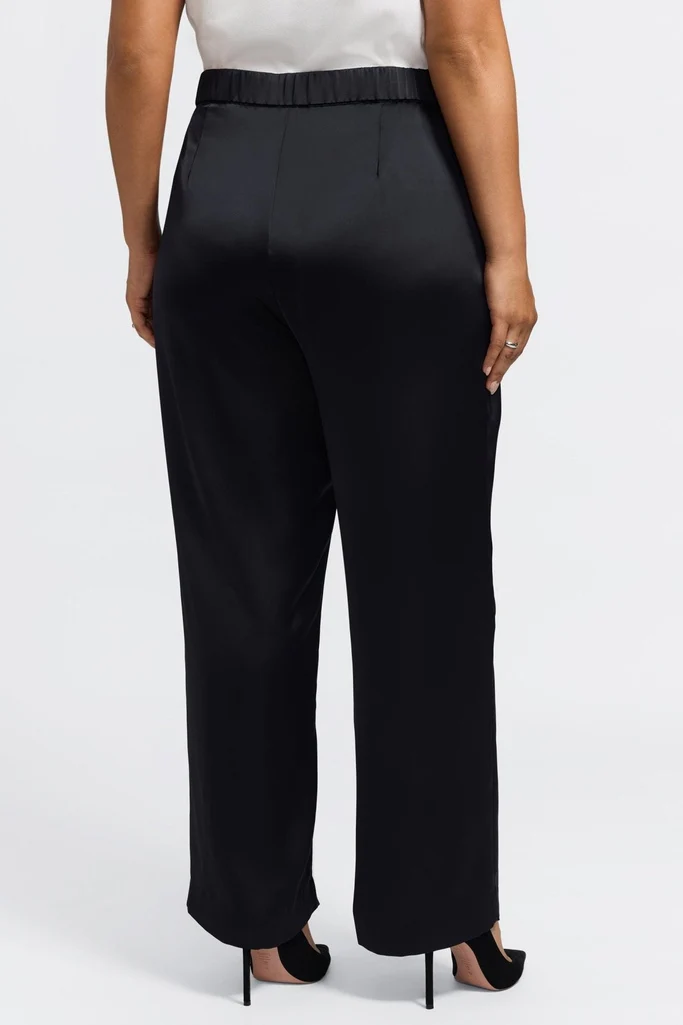 Hostess Plus Beyond Silk Pull on Pant - Image 6