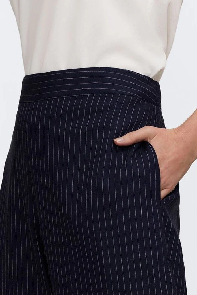 Jenna Pinstripe Linen Crop Length Pant - Image 4