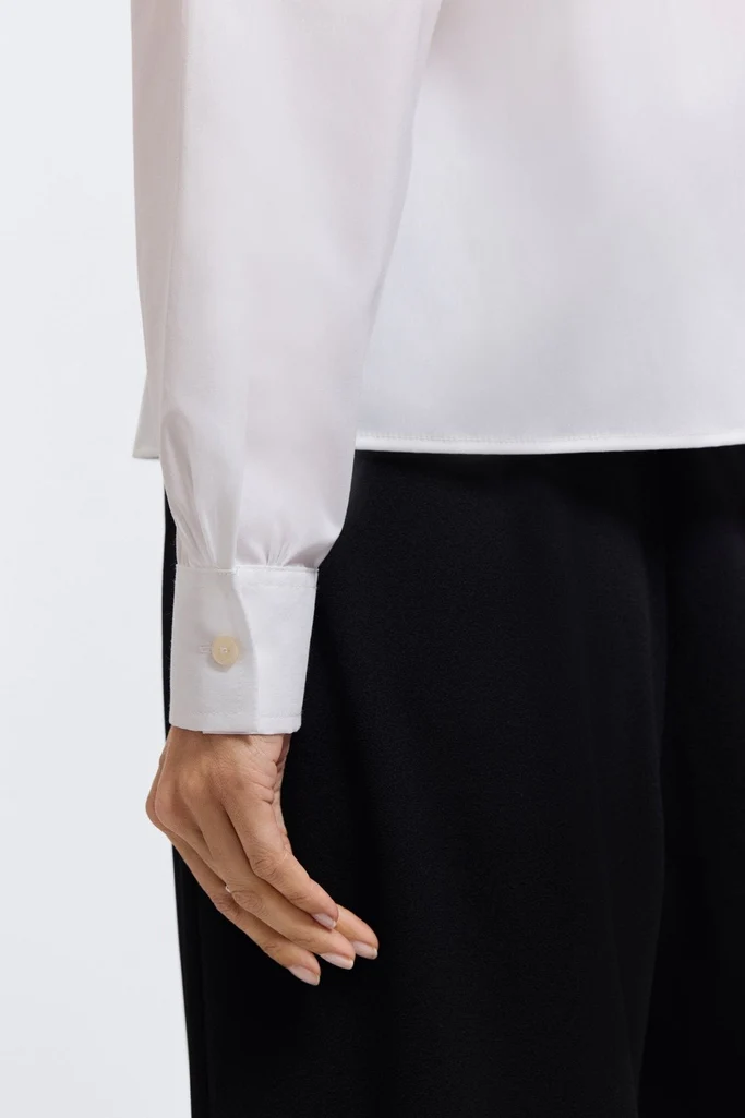 Marina Pearl & Rhinestone Appliqué Long Sleeve Short Shirt - Image 5