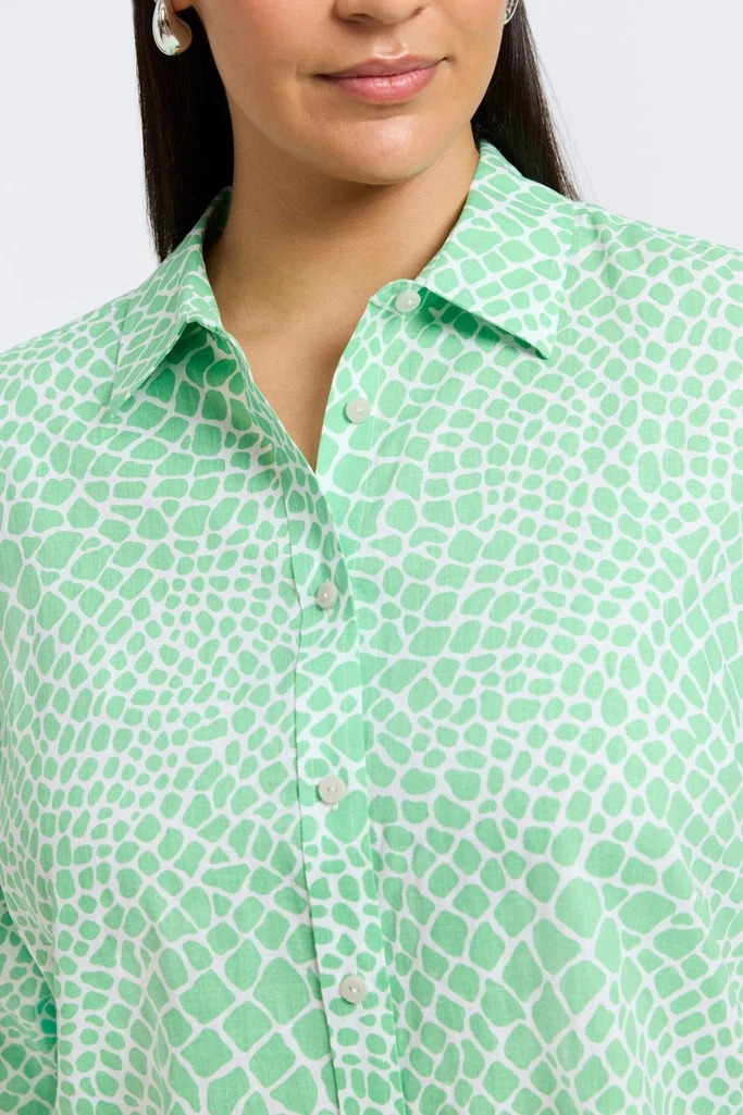 Meghan Plus Linen Giraffe Long Sleeve Shirt - Image 11