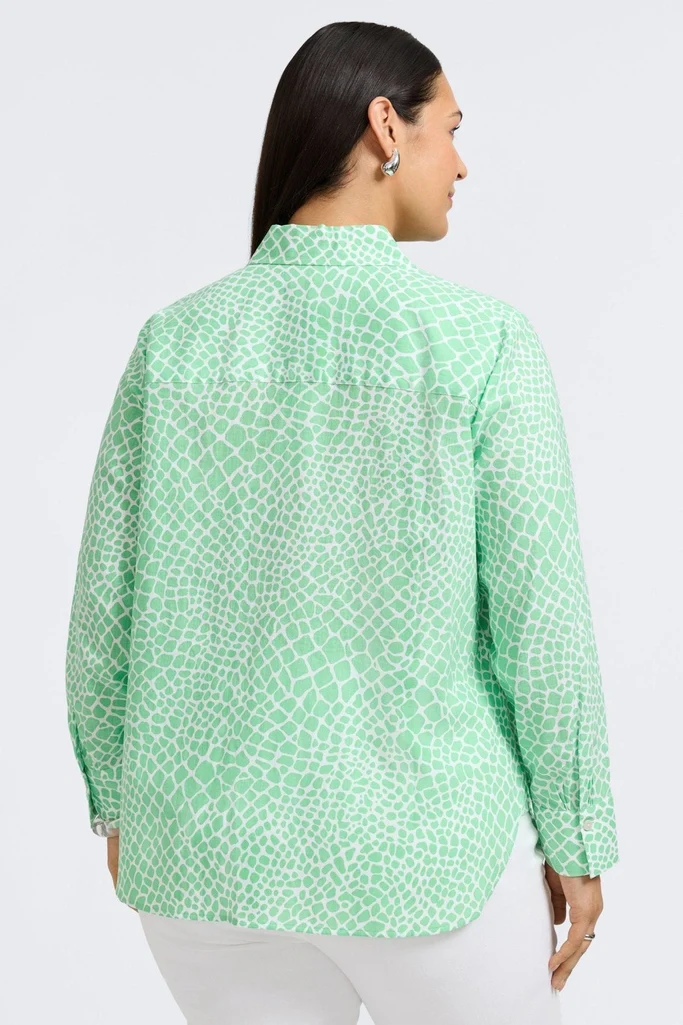 Meghan Plus Linen Giraffe Long Sleeve Shirt - Image 14