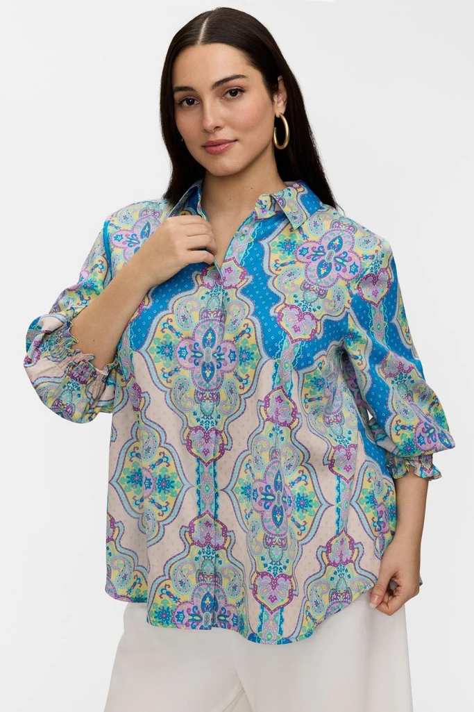 Olivia Plus Paisley Medallion 3/4 Sleeve Shirt - Image 3