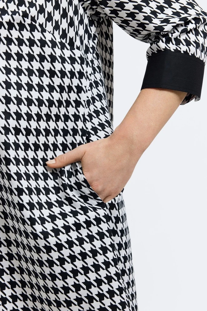 Sloane Plus Classic Houndstooth 3/4 Sleeve Dress - Image 3