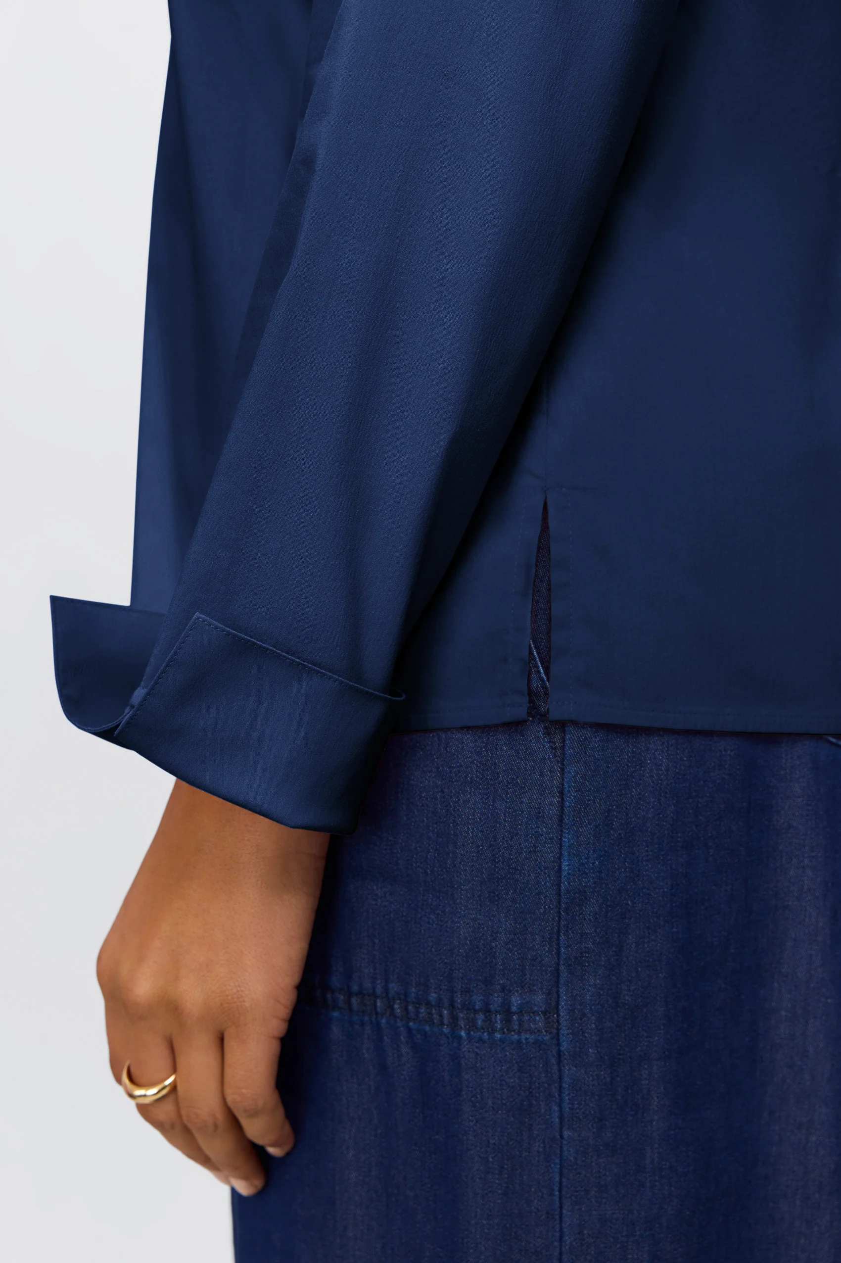 Tammy No Iron Stretch Long Sleeve Popover Shirt - Image 3