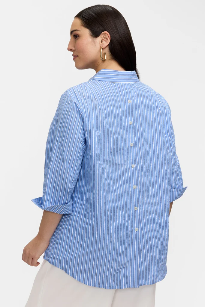 Therese Plus Blue Seersucker 3/4 Sleeve Popover Shirt - Image 4