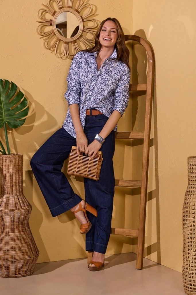 Zoey Allover Eyelet 3/4 Sleeve Shirt - Image 3